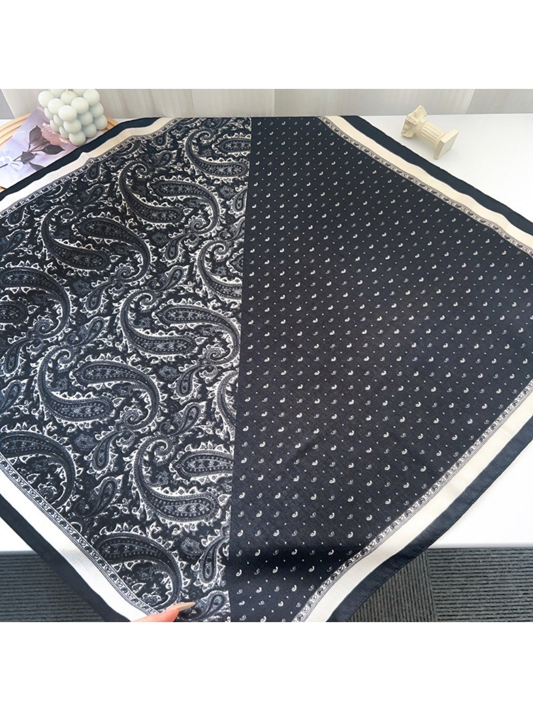 Scarvii - Two-Tone Paisley Print Square Scarf