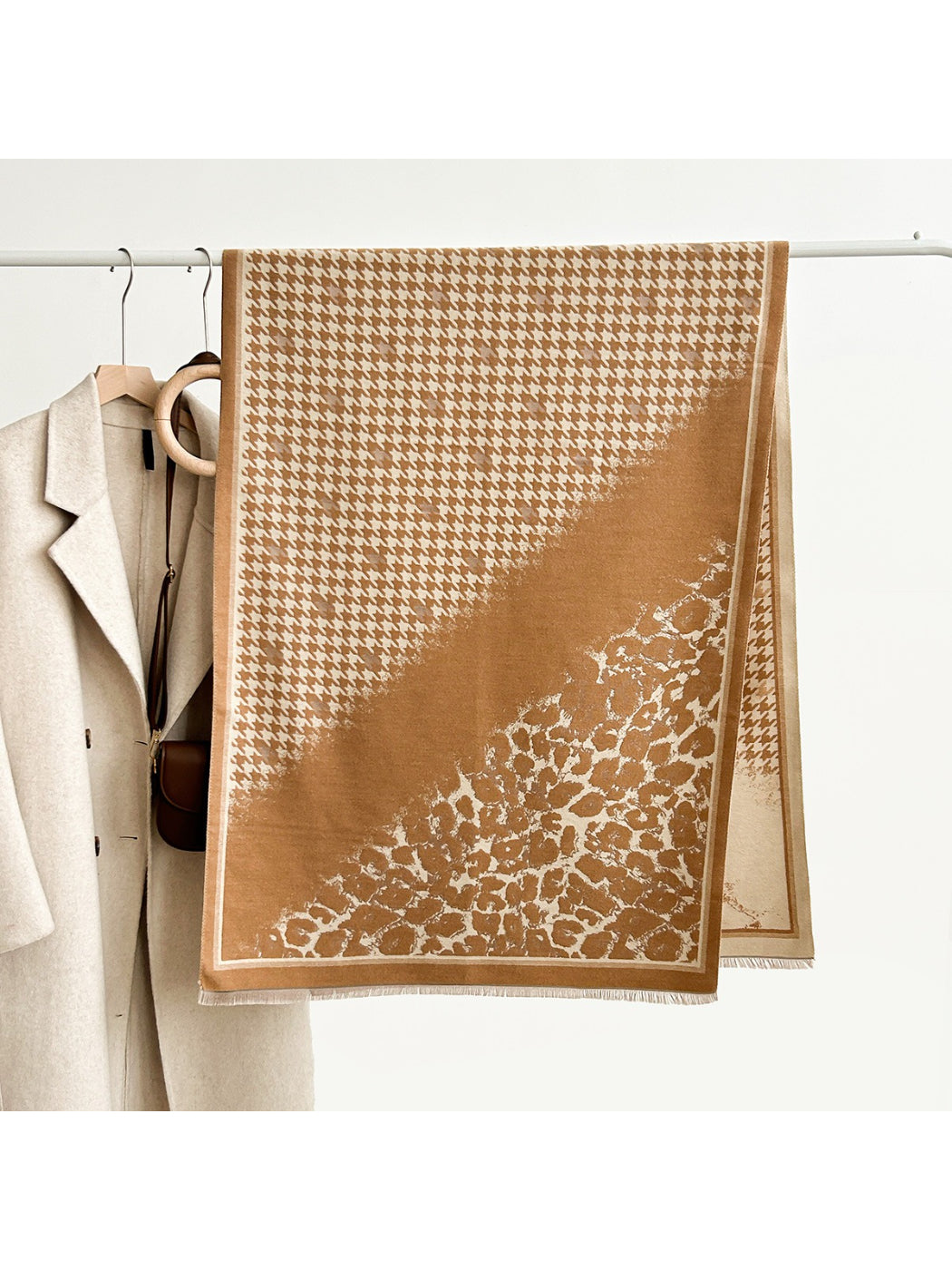 Scarvii - Dual-Tone Leopard Border Scarf