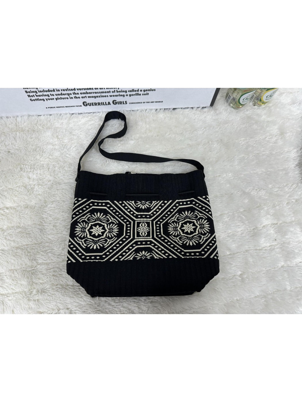 Cosbai - Knitted Shoulder Bag with Retro Style Featuring Drawstrings