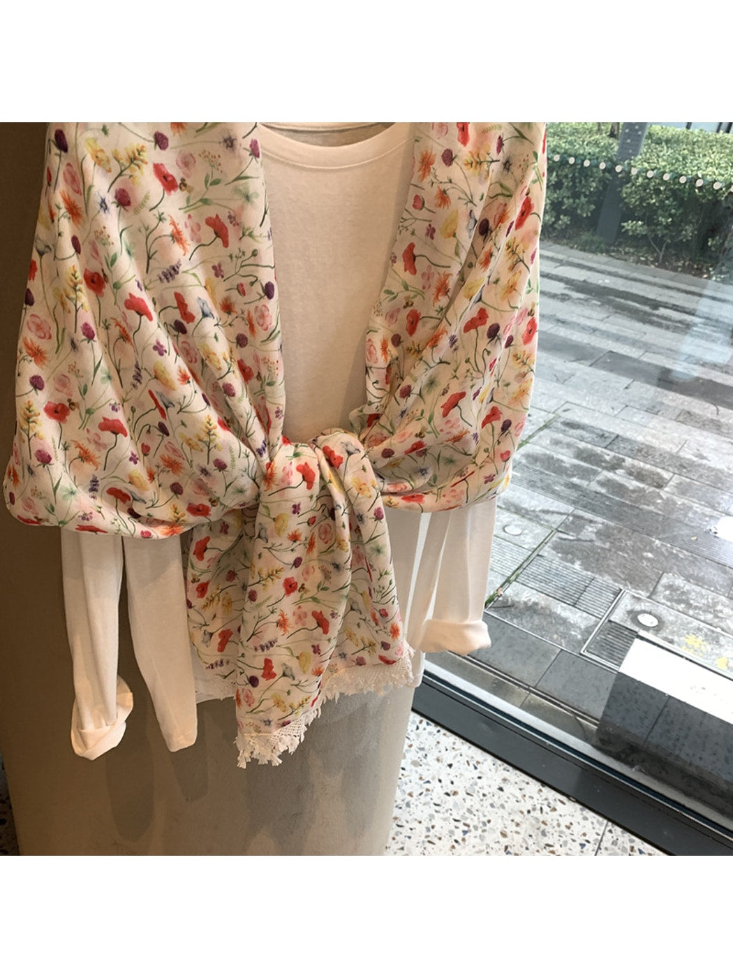 Scarvii - Floral Print Rectangular Layering Scarf