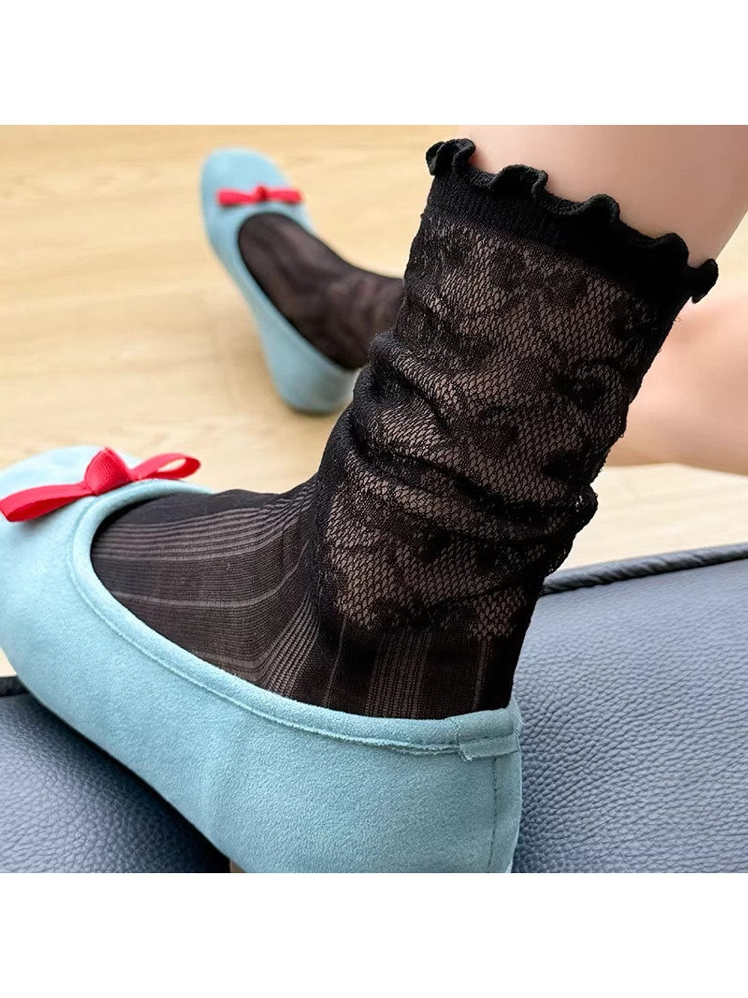 Rufia - Ruffle Trim Openwork Crew Socks