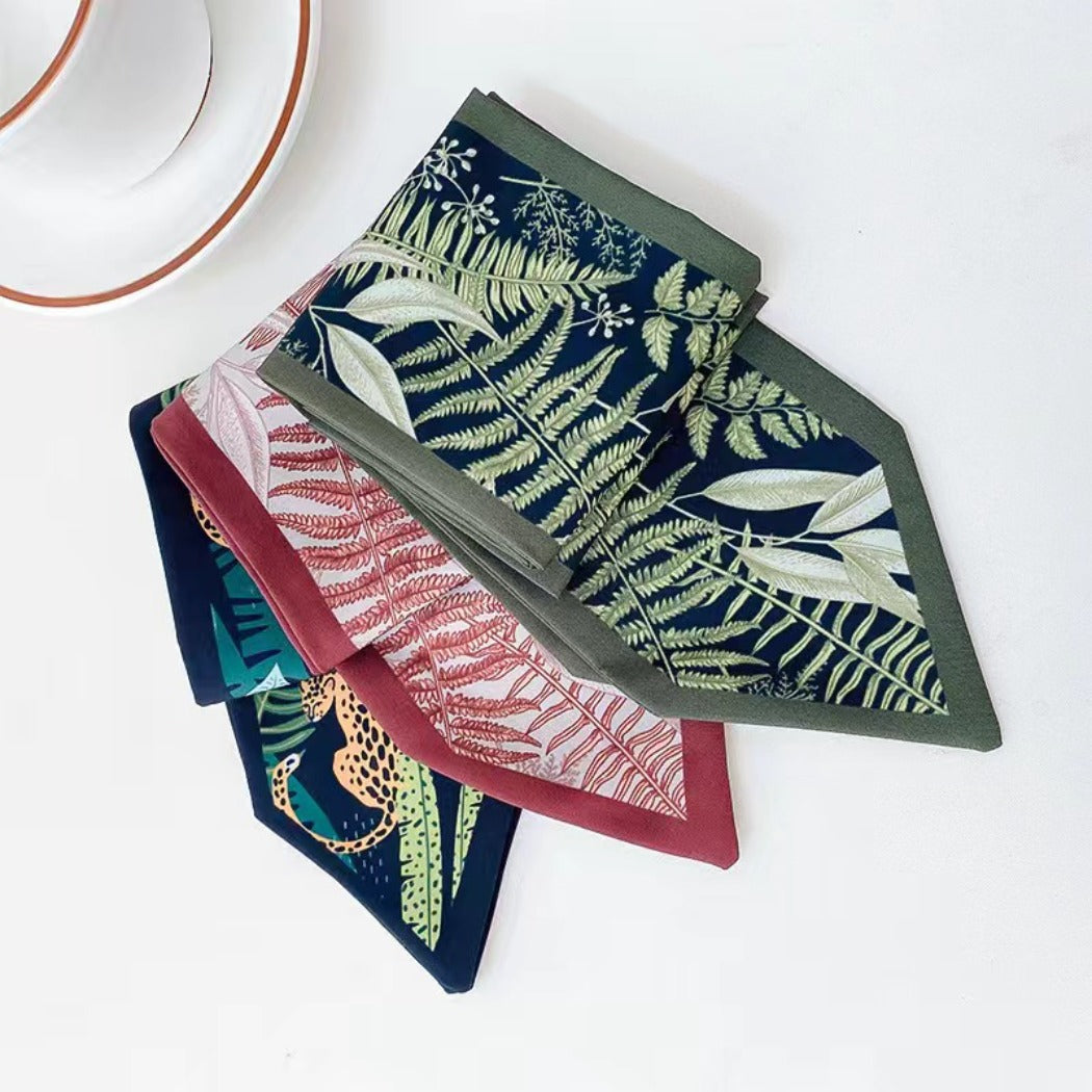 Scarvii - Plant-Print Neck Scarf - Classic & Soft