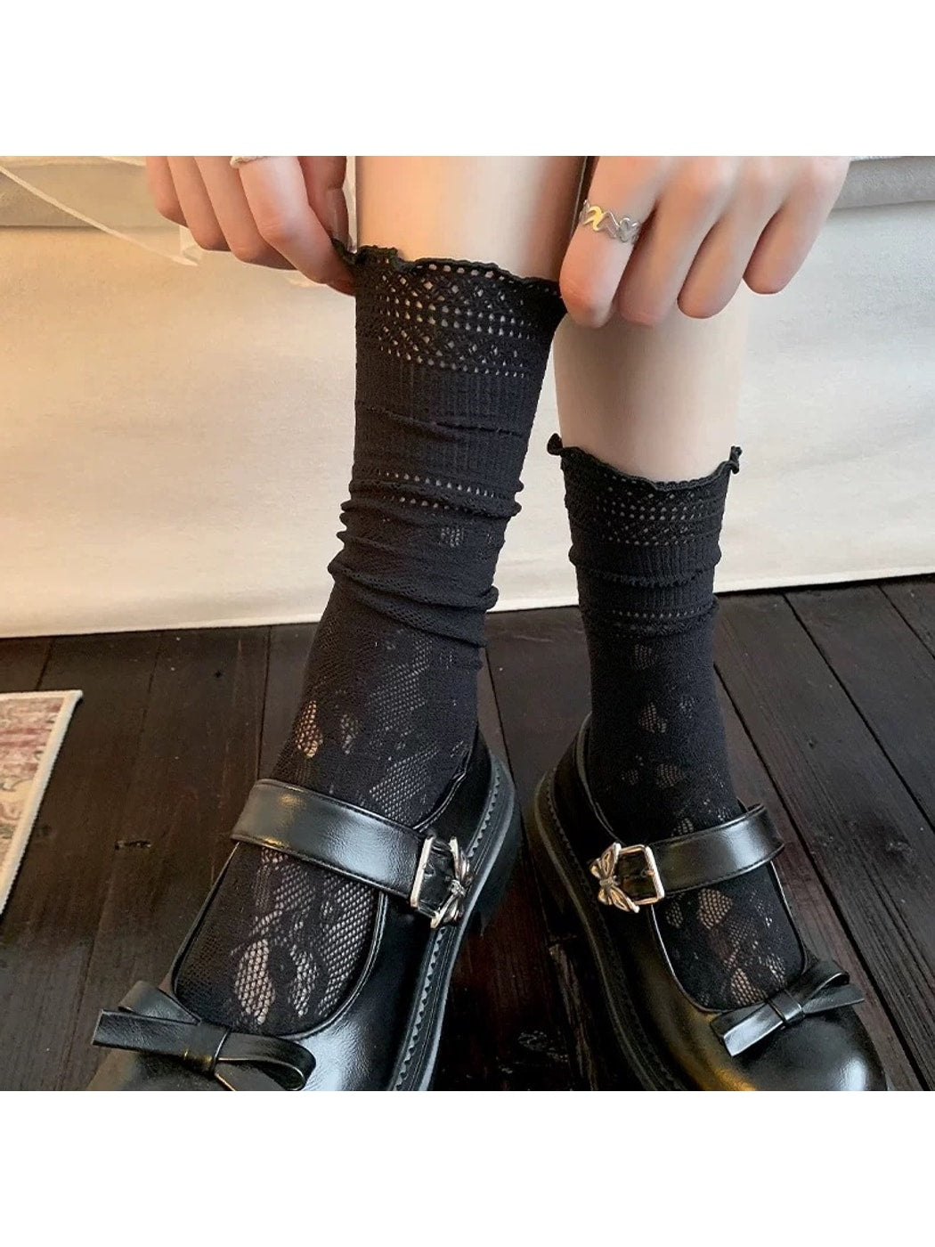 Rufia - Ruffle Edge Floral Knit Crew Socks