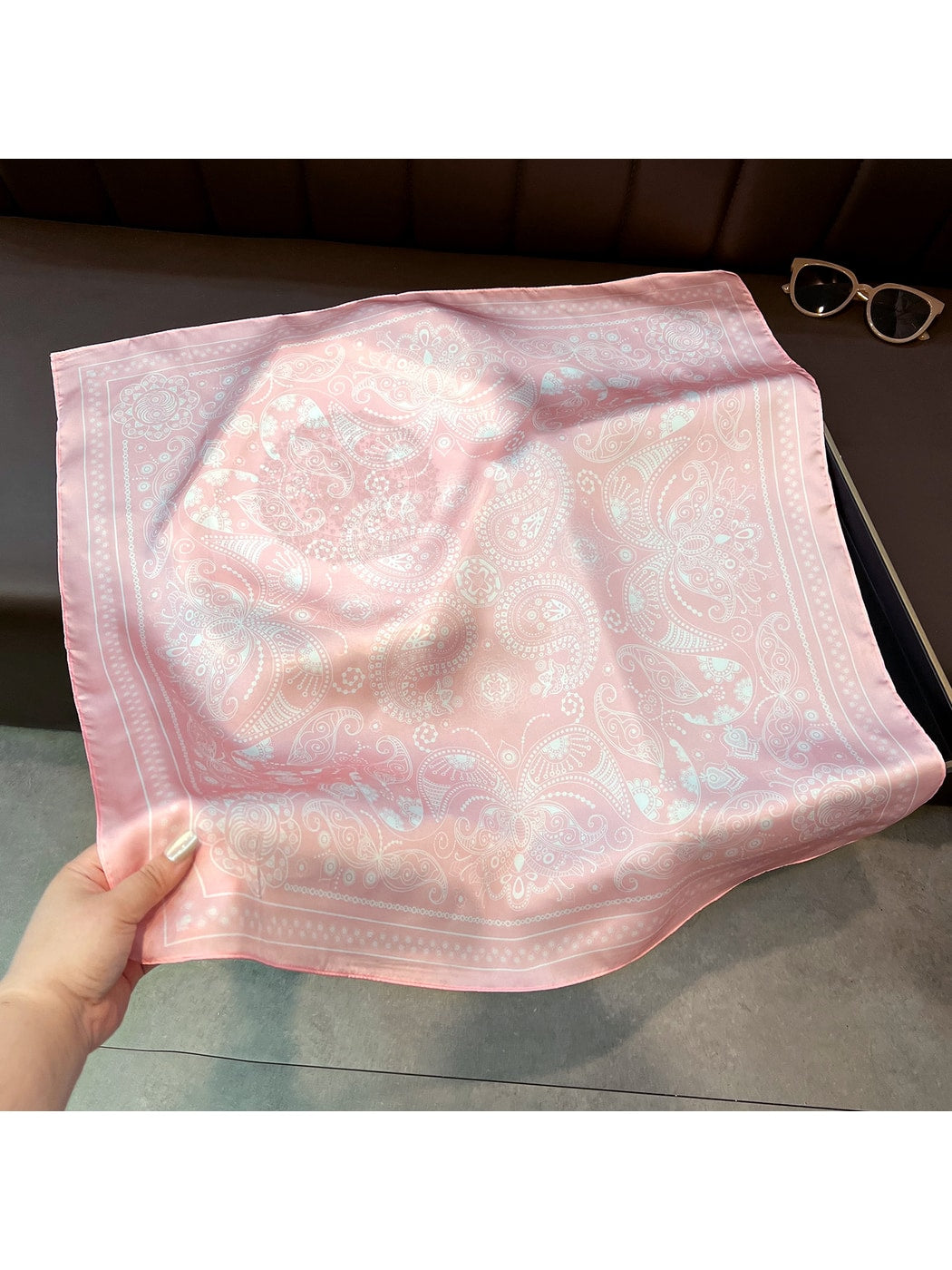 Scarvii - Vintage-Inspired Patterned Neck Square Scarf