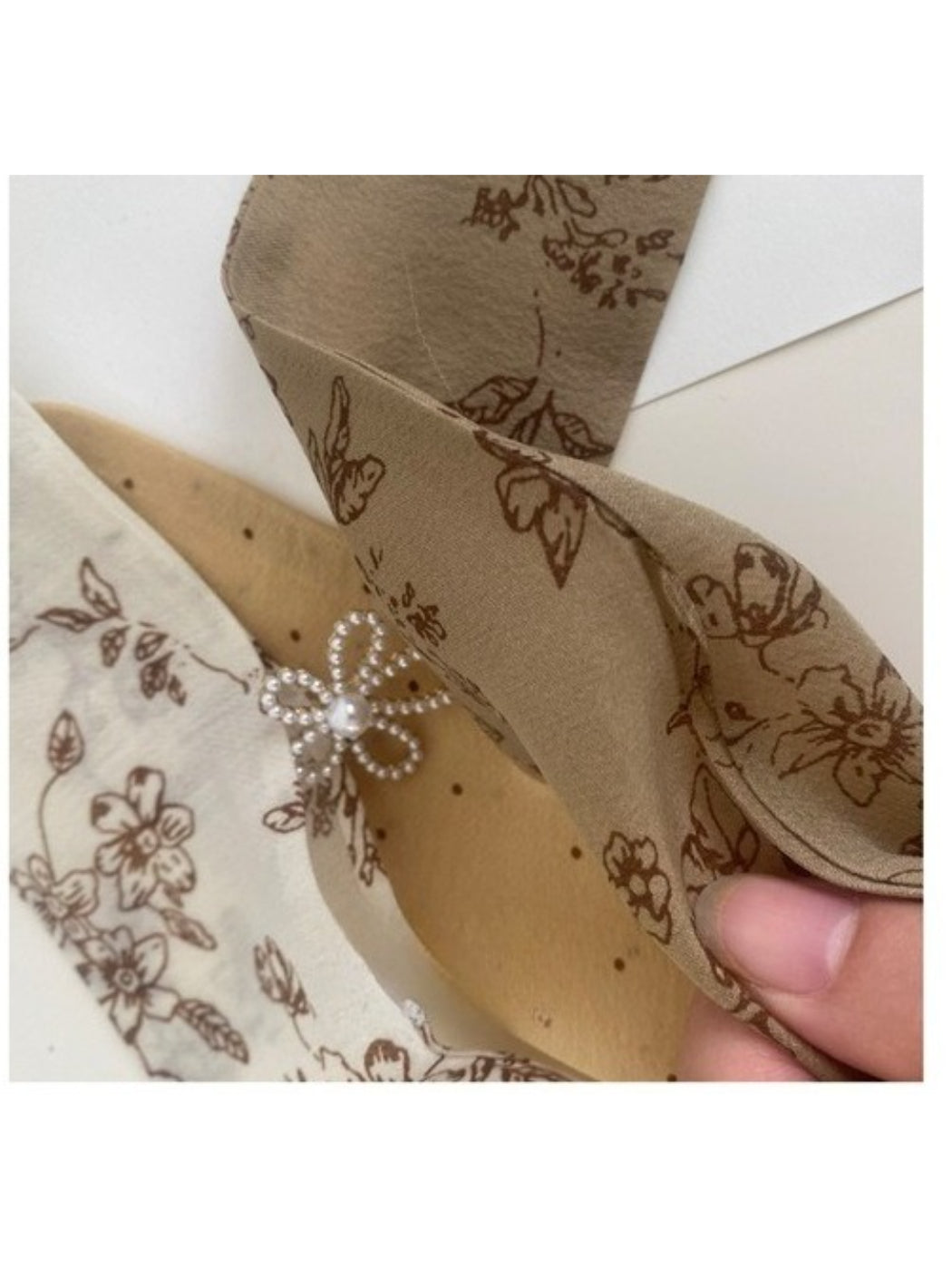 Scarvii - Minimal Floral Ribbon Skinny Scarf