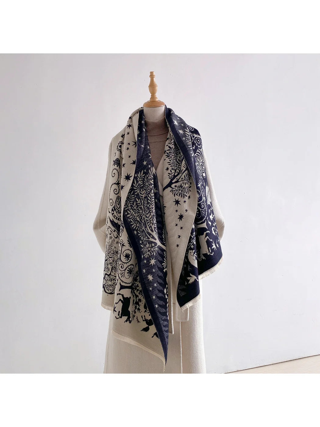 Scarvii - Woven Fringe Pattern Scarf