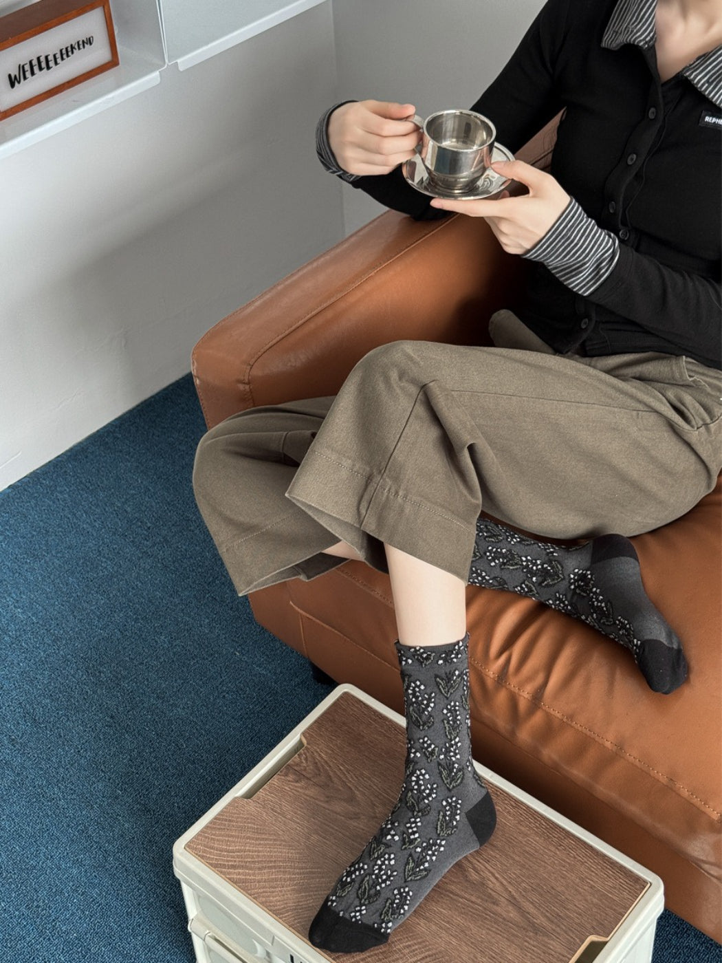 Rufia - Textured Leaf Cluster Socks