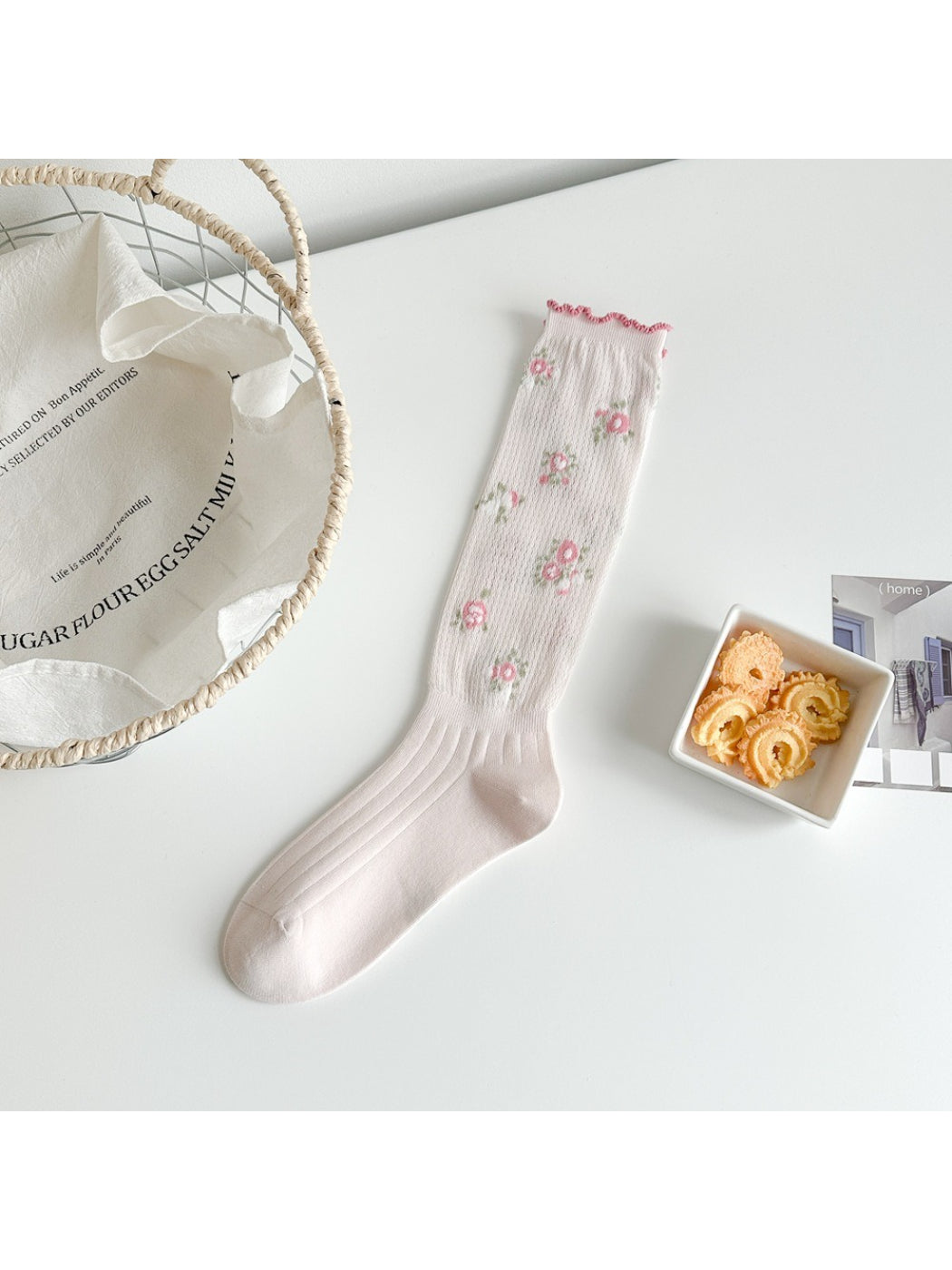 Rufia - Floral Embroidered Ruffle Crew Socks product image 8