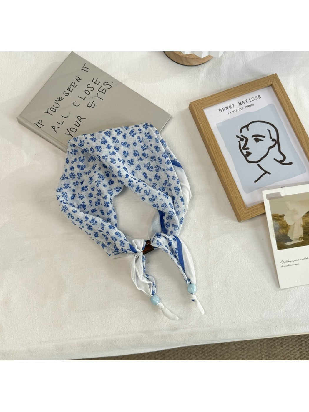 Scarvii - Floral Print Triangle Scarf