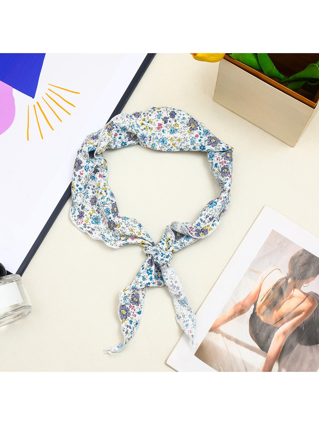 Scarvii - Romantic Floral Ruffled Triangle Bandana