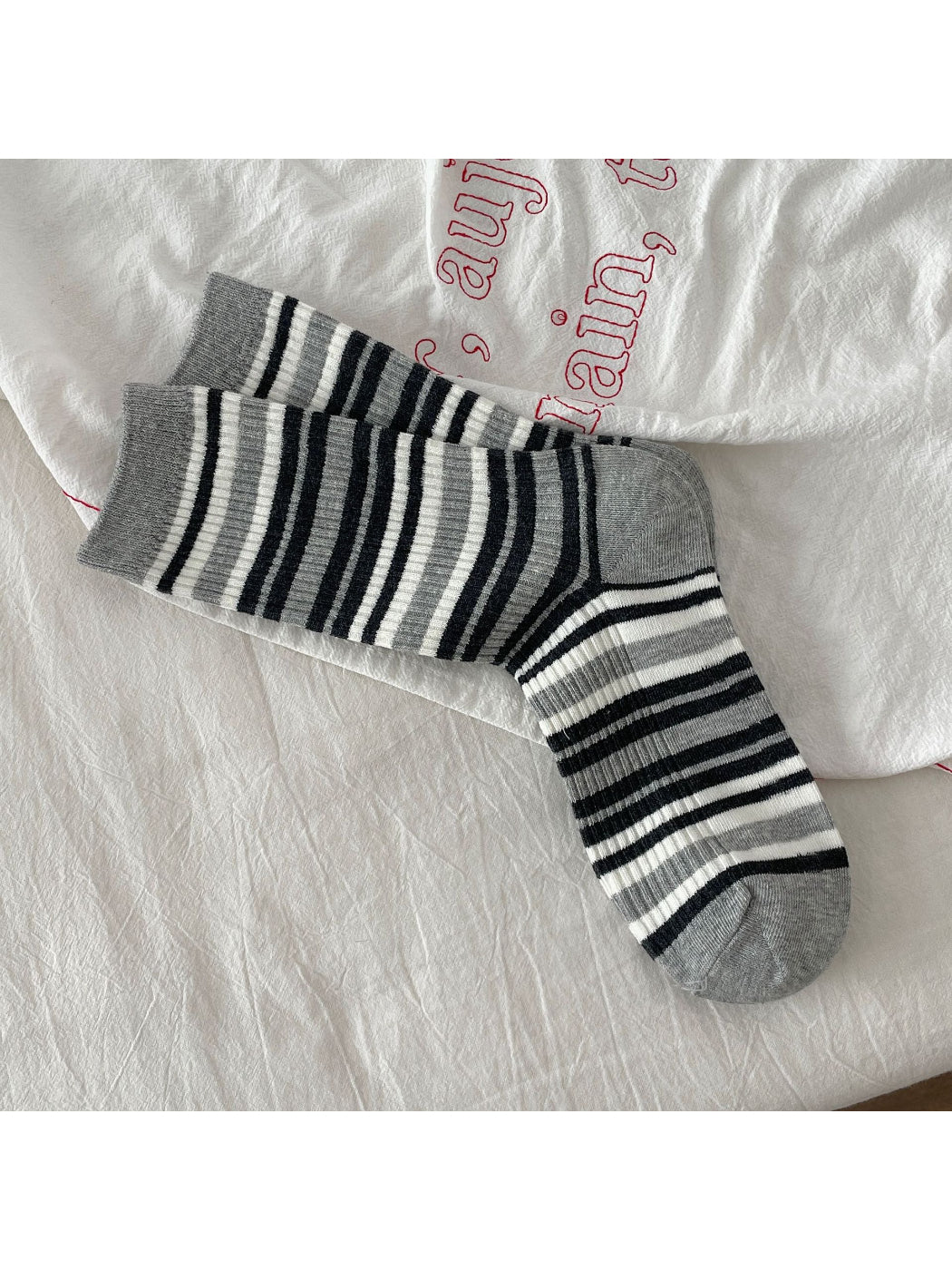 Rufia - Preppy Vintage Stripe Crew Socks