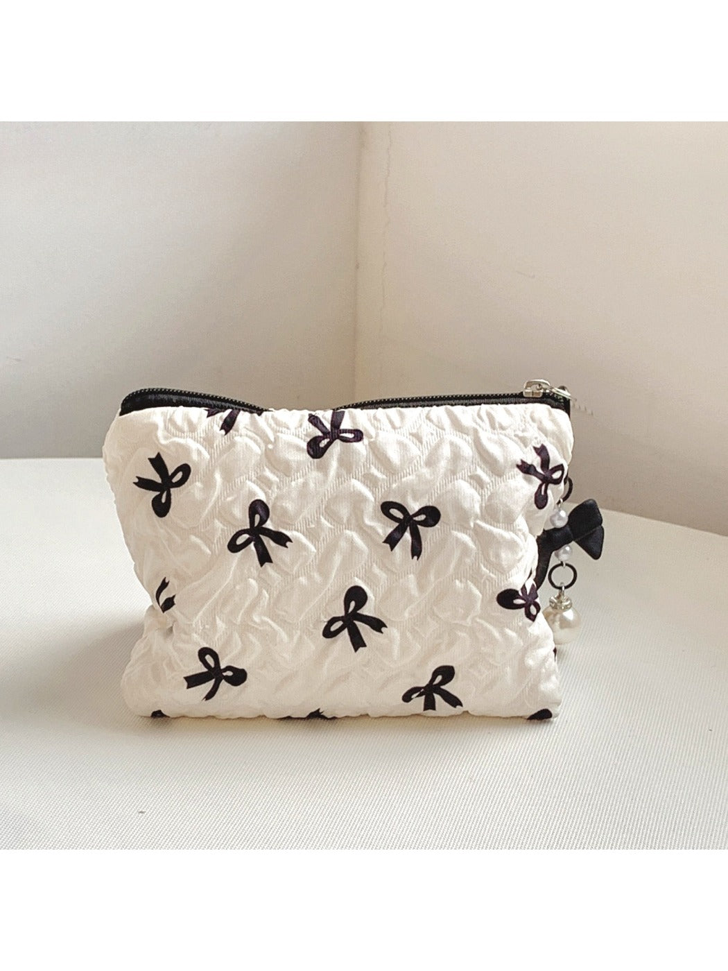 Cosbai - Bow Quilted Makeup Bag