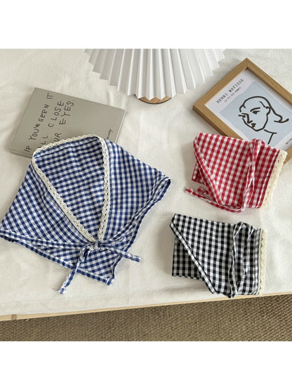 Scarvii - Gingham Lace Trim Triangle Bandana