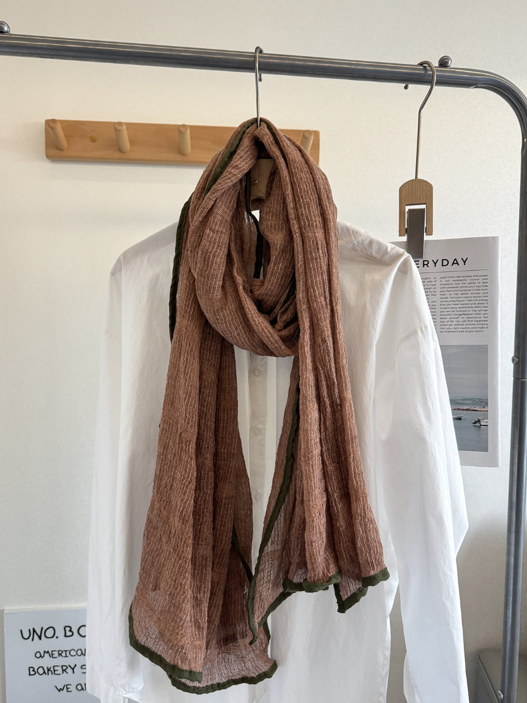 Scarvii - Crinkle Contrast Edge Long Scarf