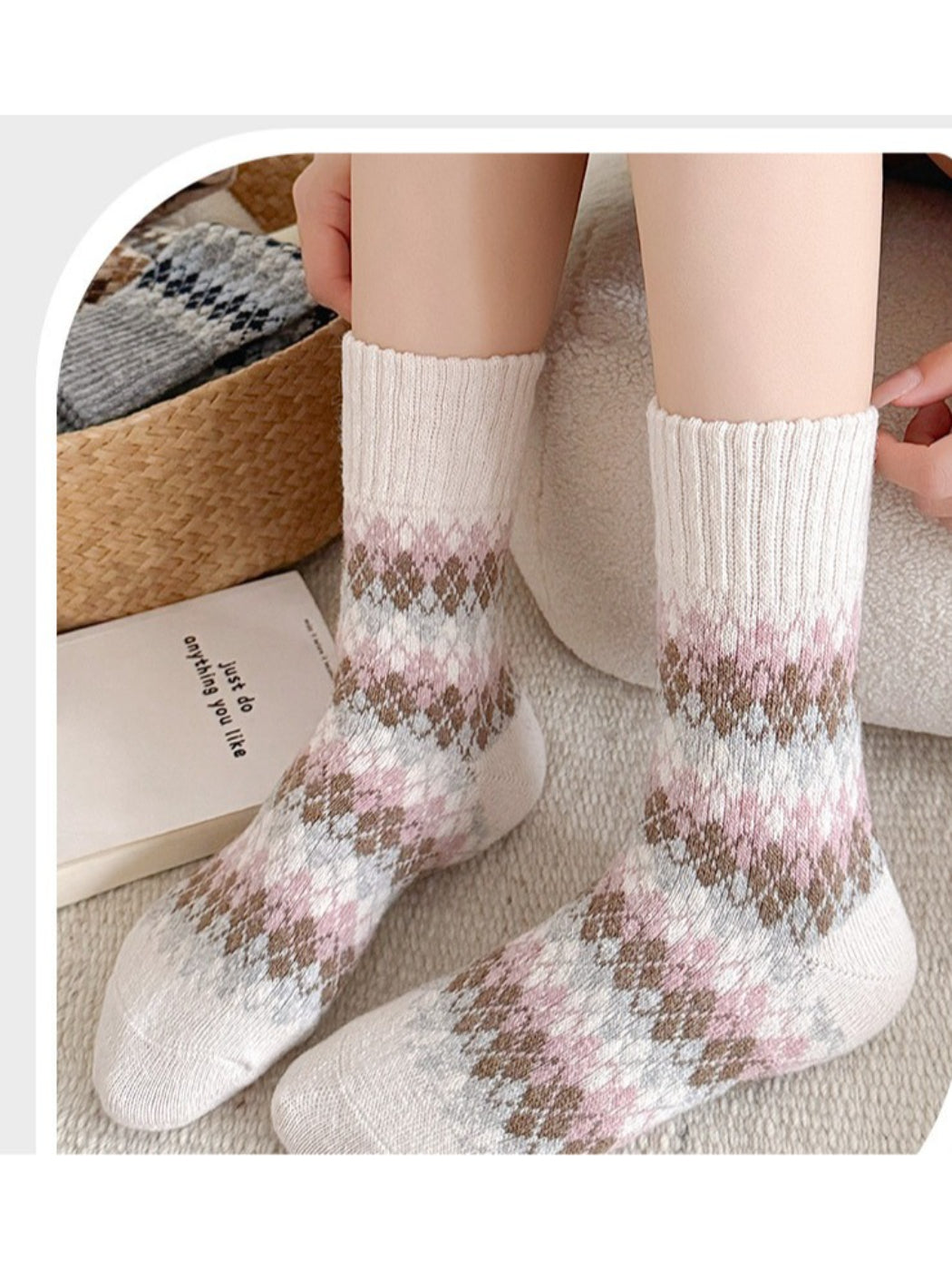 Rufia - Classic Argyle Knit Crew Socks