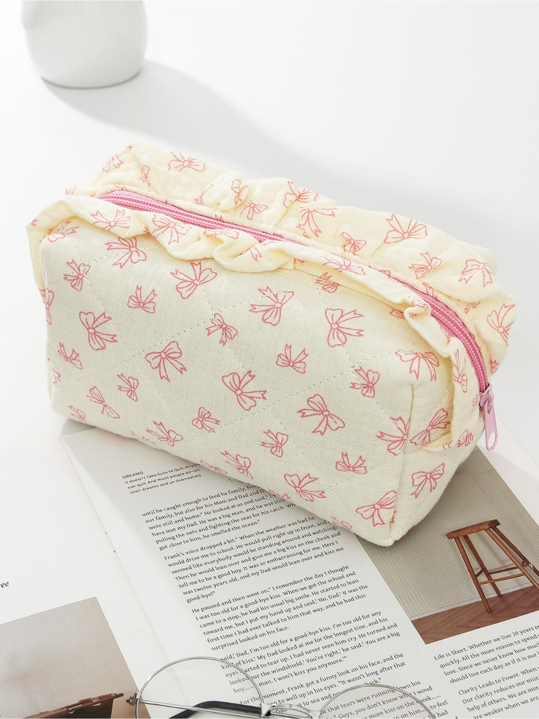 Cosbai - Quilted Cherry Makeup Pouch with Bow Pattern detail view 3