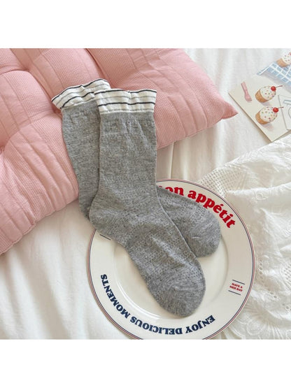 Rufia - Gray Tones Ruffle Crew Socks