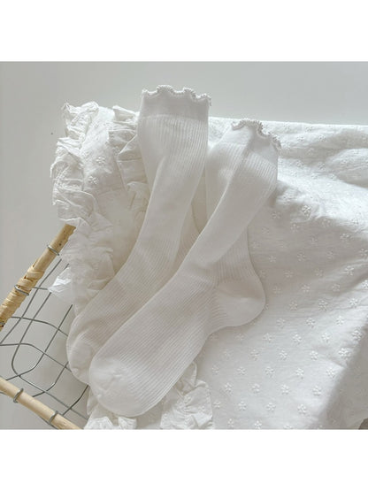 Rufia - Minimalist Solid Color Ruffles Trim Crew Socks