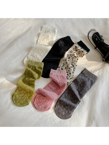 Rufia - Textured Heart Pattern Crew Socks