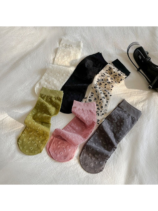 Rufia - Textured Heart Pattern Crew Socks