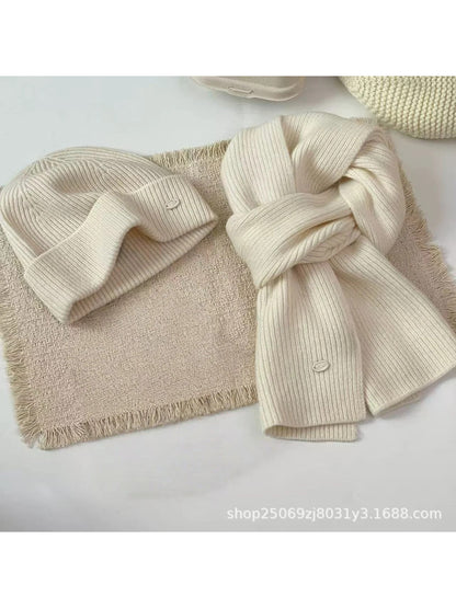 Scarvii – Ribbed Winter Hat and Scarf Set