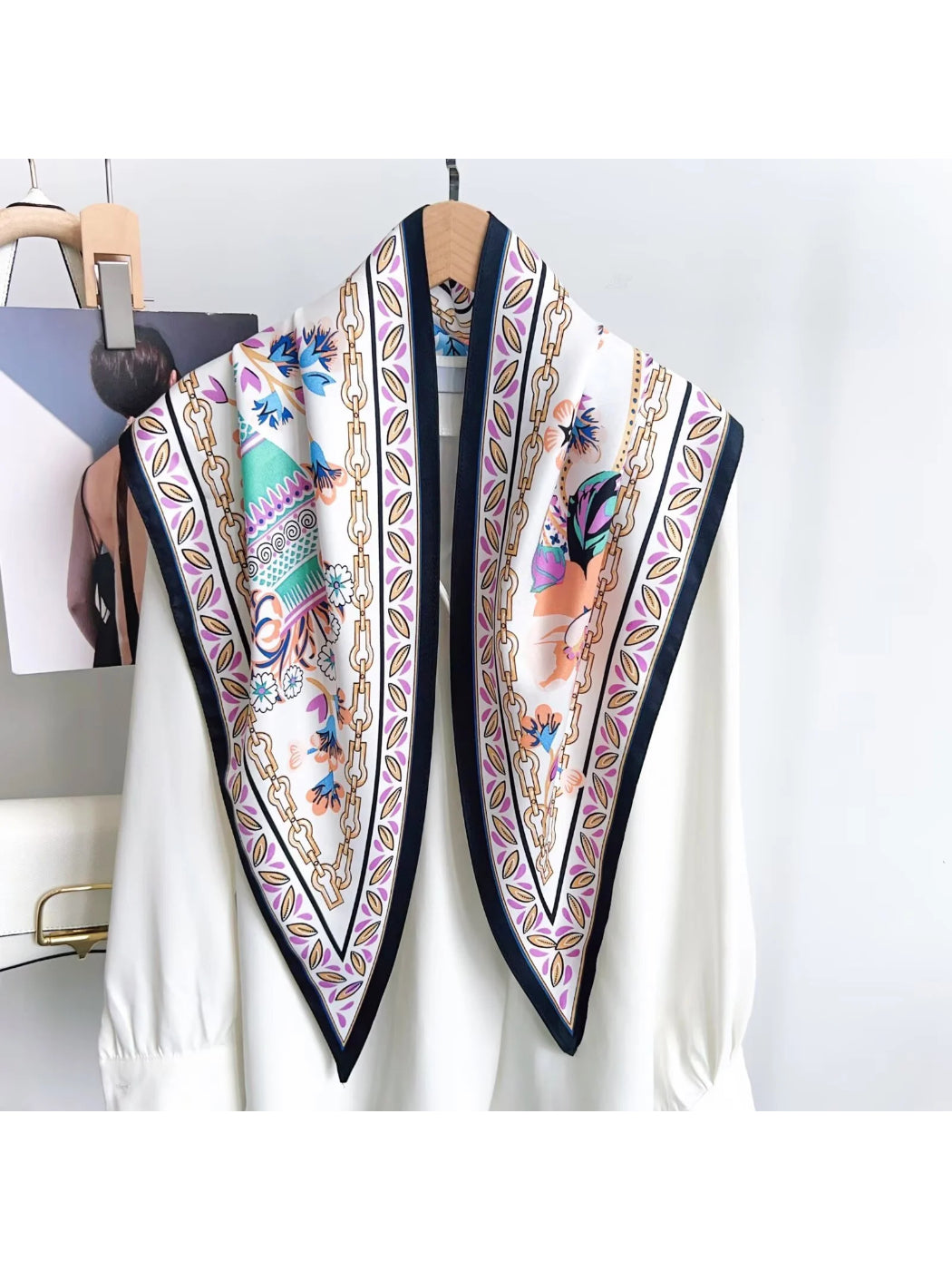 Scarvii Floral Chain Print Triangle Scarf