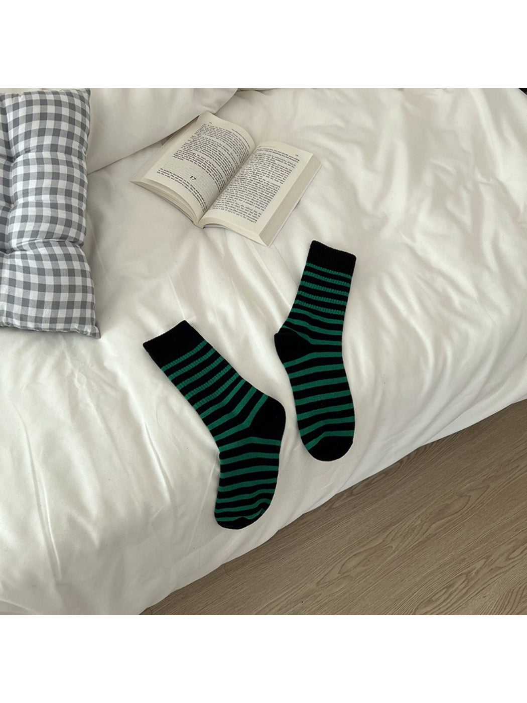 Rufia - Classic Bold Stripe Crew Socks