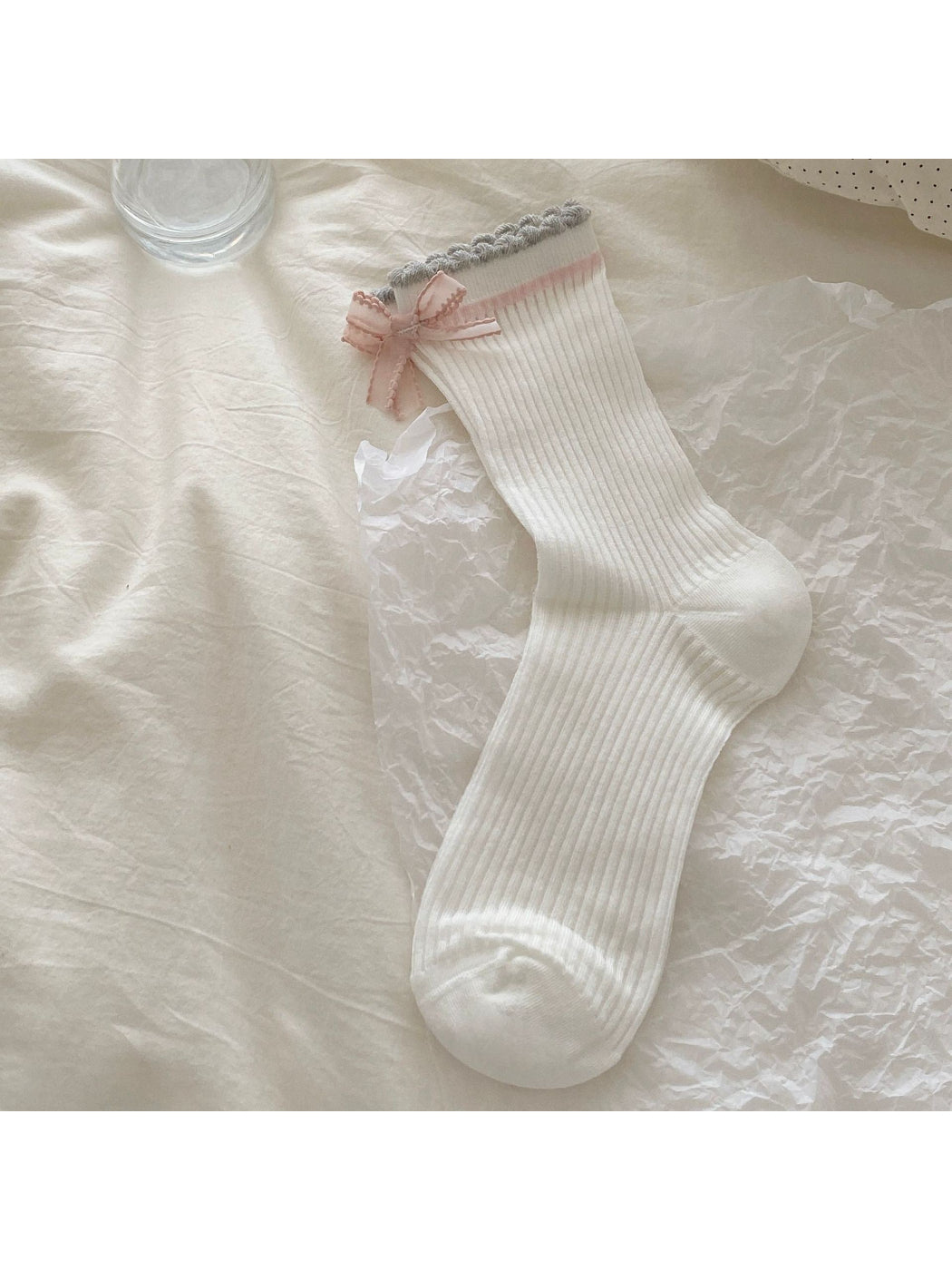 Rufia Ribbon Lace Mesh Crew Socks texture detail