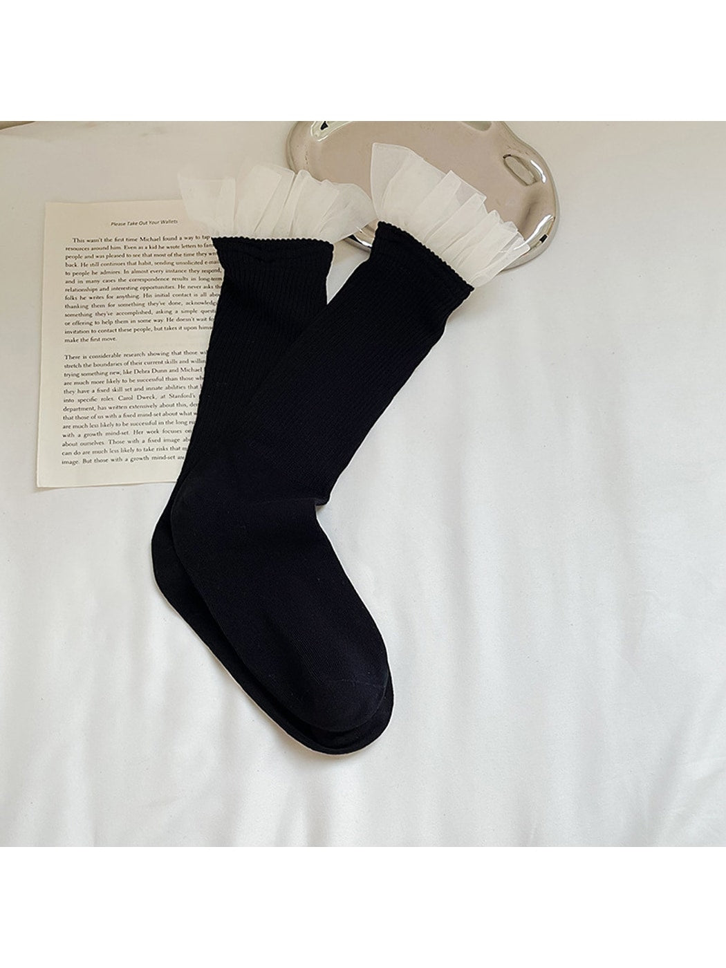 Rufia - Sweet Ruffle Trim Casual Crew Socks