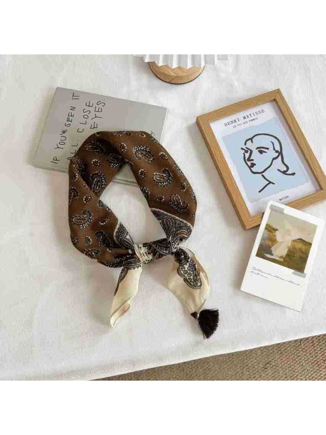 Scarvii - Patterned Simple Style Square Scarf