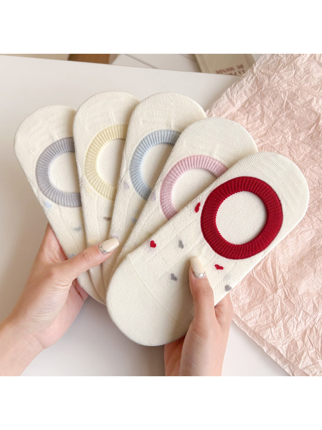 Rufia - Heart Pattern No Show Socks product image 1