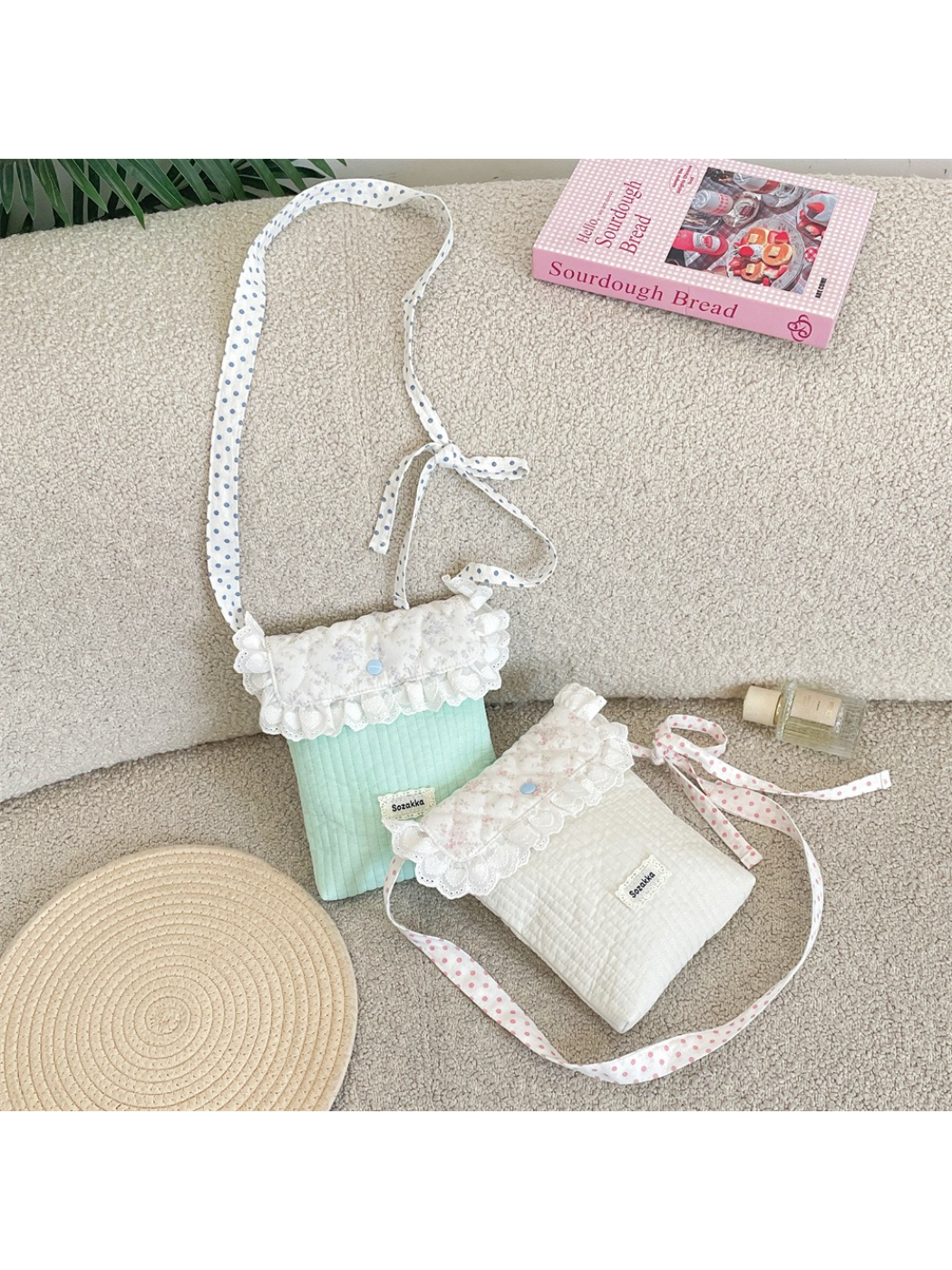 Cosbai - Lace Ruffle Crossbody Pouch