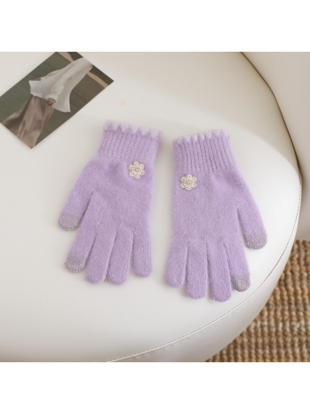 Gloving - Floral Accent Touchscreen Gloves