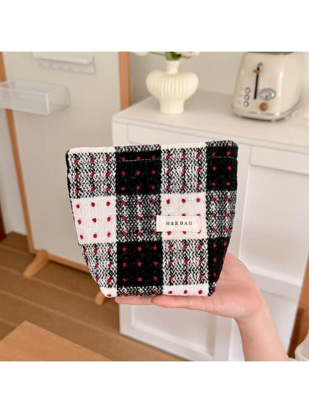 Cosbai - Plaid Polka Dots Handheld Women's Cosmetic Bag