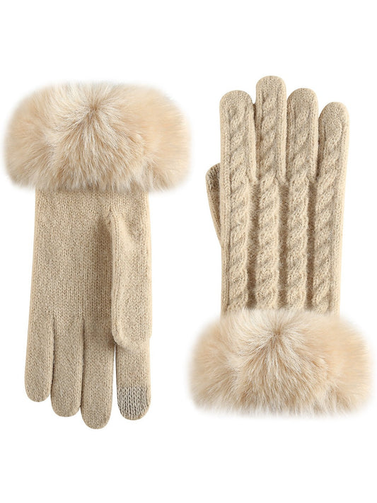 Gloving - Elegant Gloves with Fur Cuff