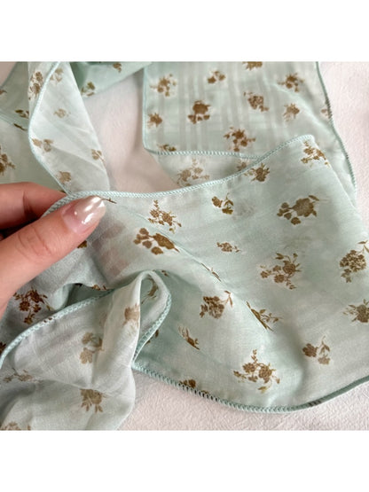 Scarvii - Romantic Ditsy Floral Print Scarf