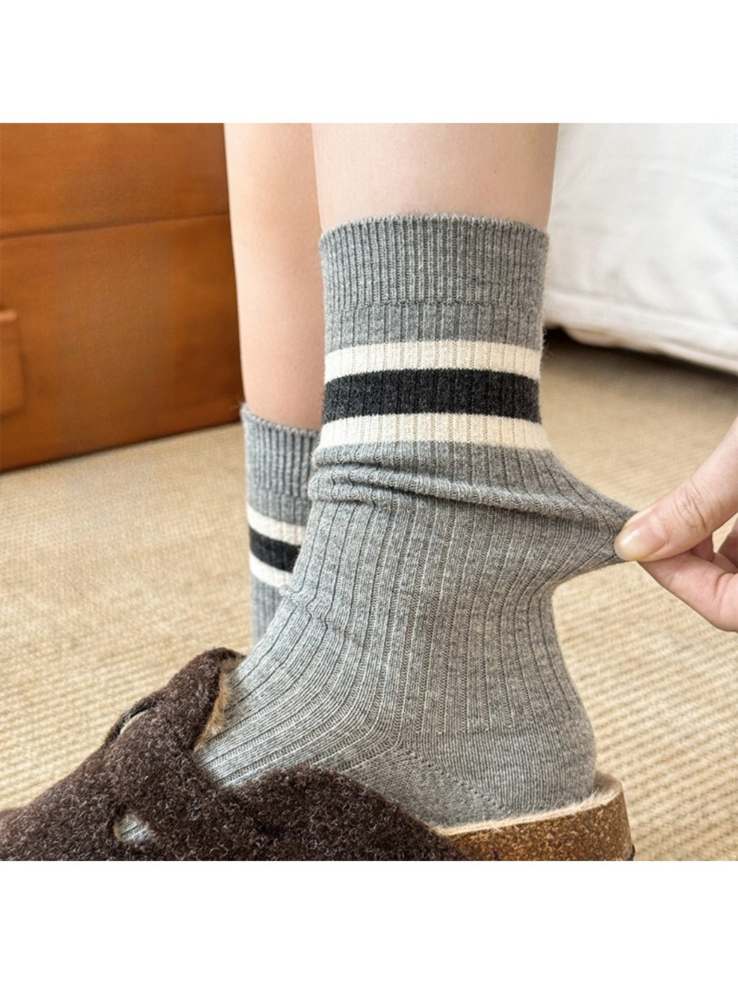Rufia - Warm Breathable Mid-Calf Striped Socks