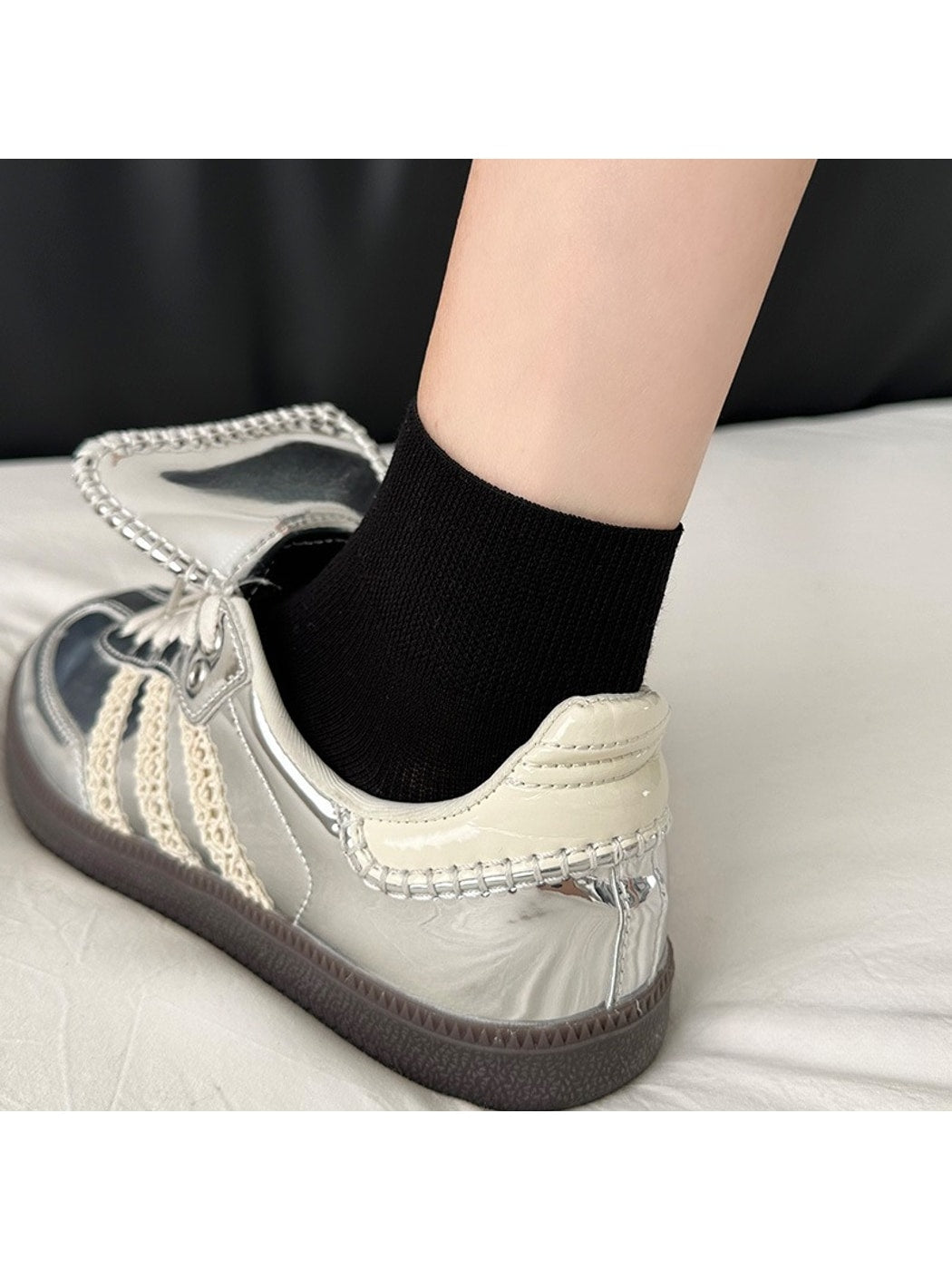 Rufia - Elegant Solid Women's Ankle Socks