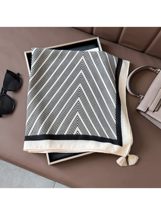 Scarvii - Geometric Line Print Square Scarf