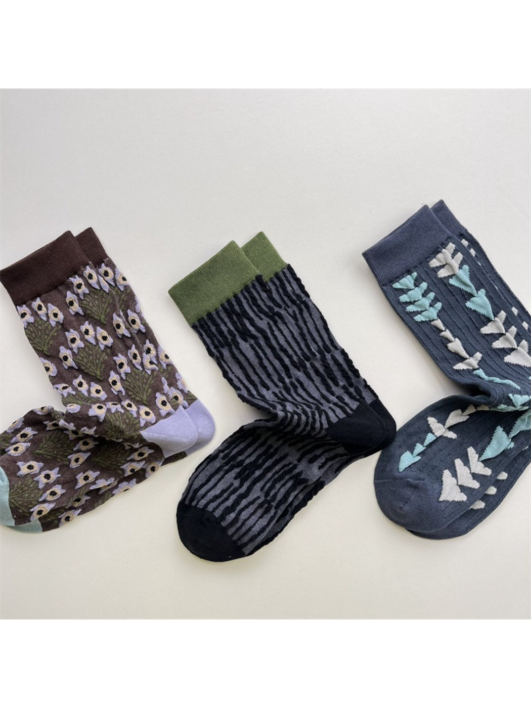 Rufia - Retro Unisex Mid-Calf Socks - Unique & Stylish
