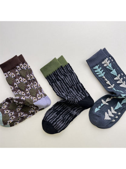 Rufia - Retro Unisex Mid-Calf Socks - Unique & Stylish