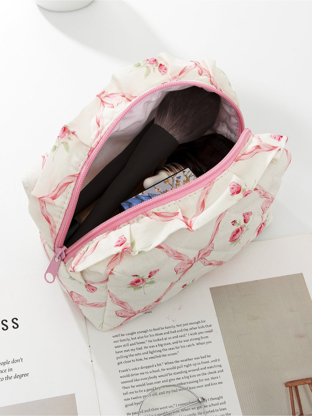 Cosbai - Floral Quilted Makeup Bag with Lace Trim detail view 5
