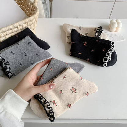 Rufia - Cute Basic Frilly Mid-calf Socks