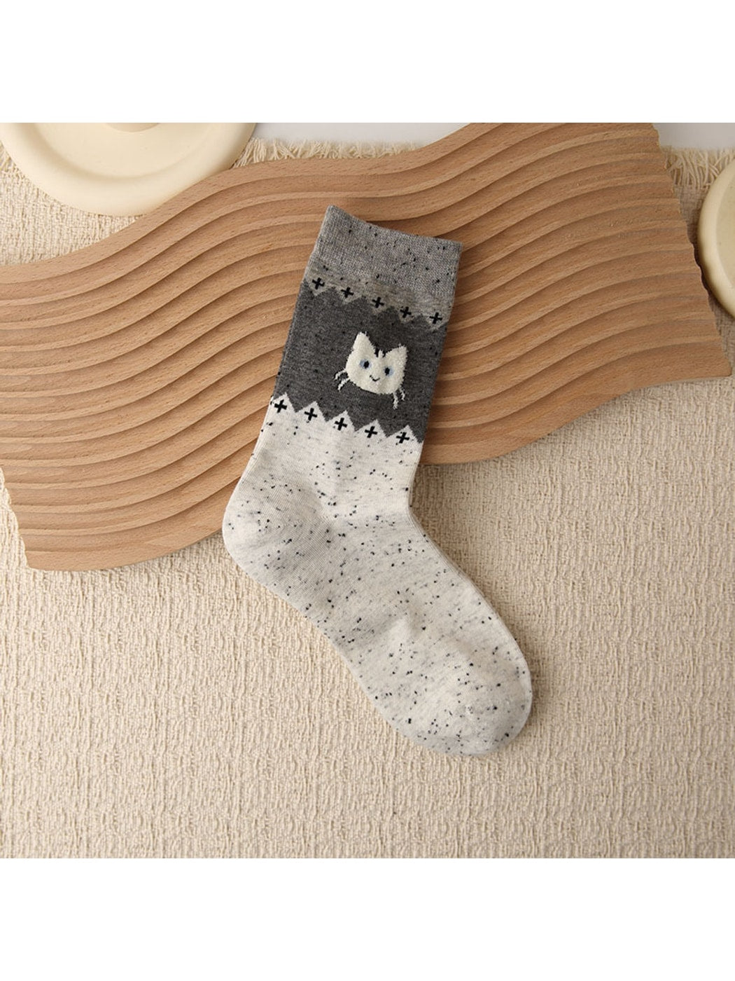 Rufia - Playful Cat Pattern Casual Crew Socks