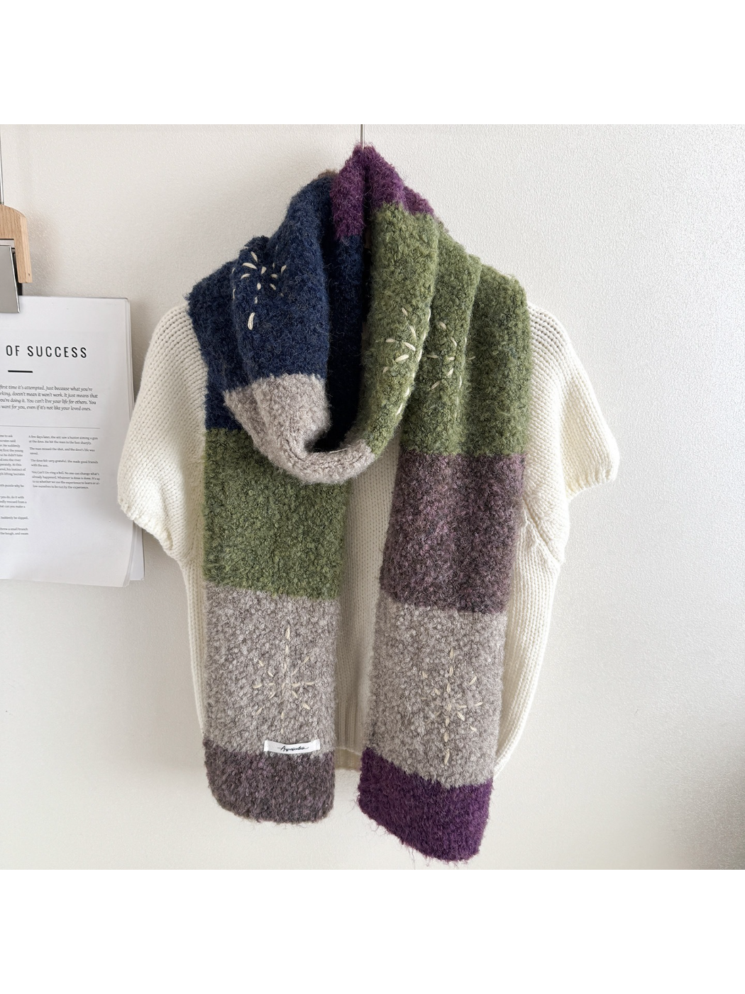 Scarvii - Starburst Color Block Knit Scarf