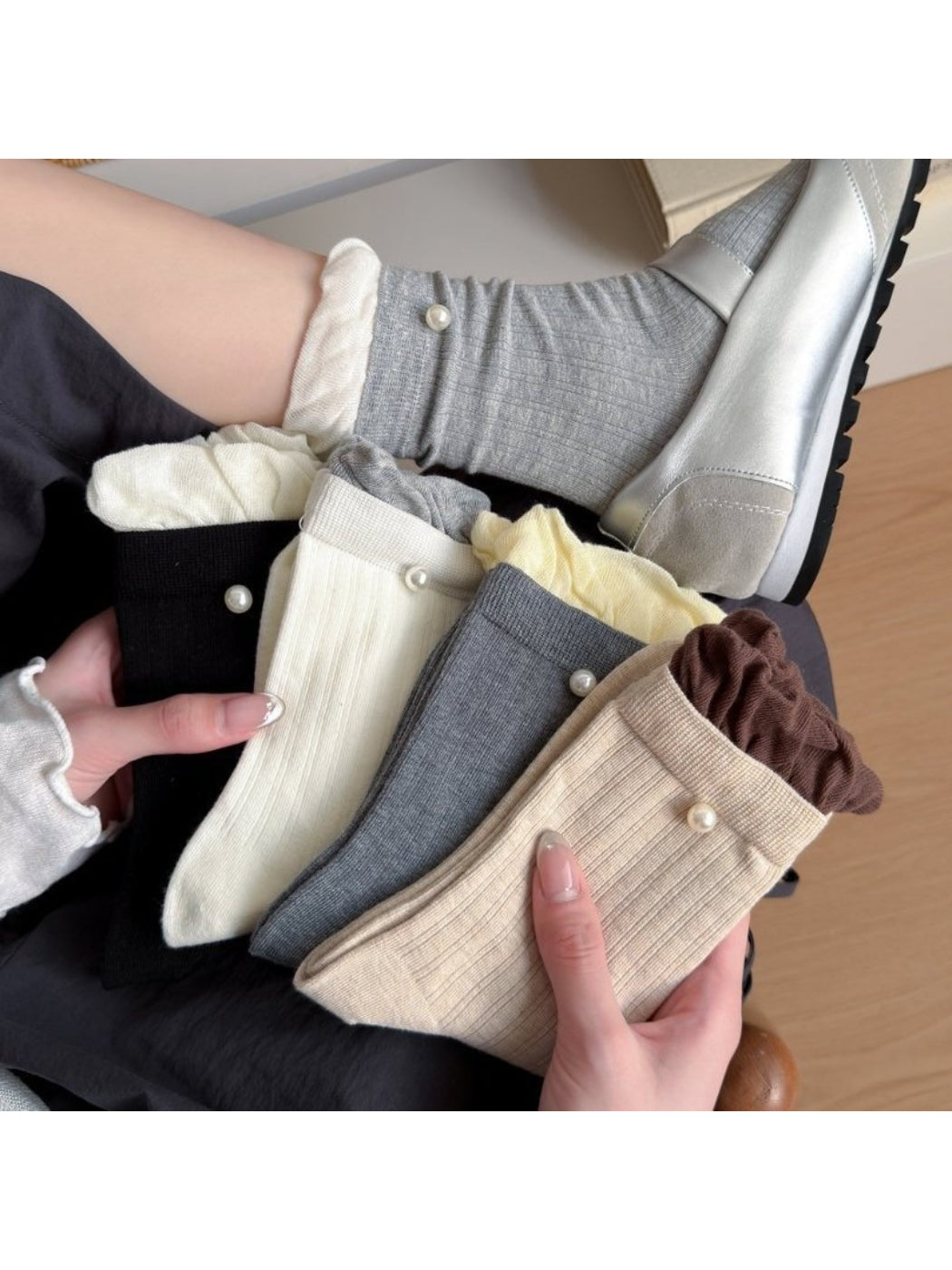 Rufia - Bead Accent Ribbed Crew Socks product image 3