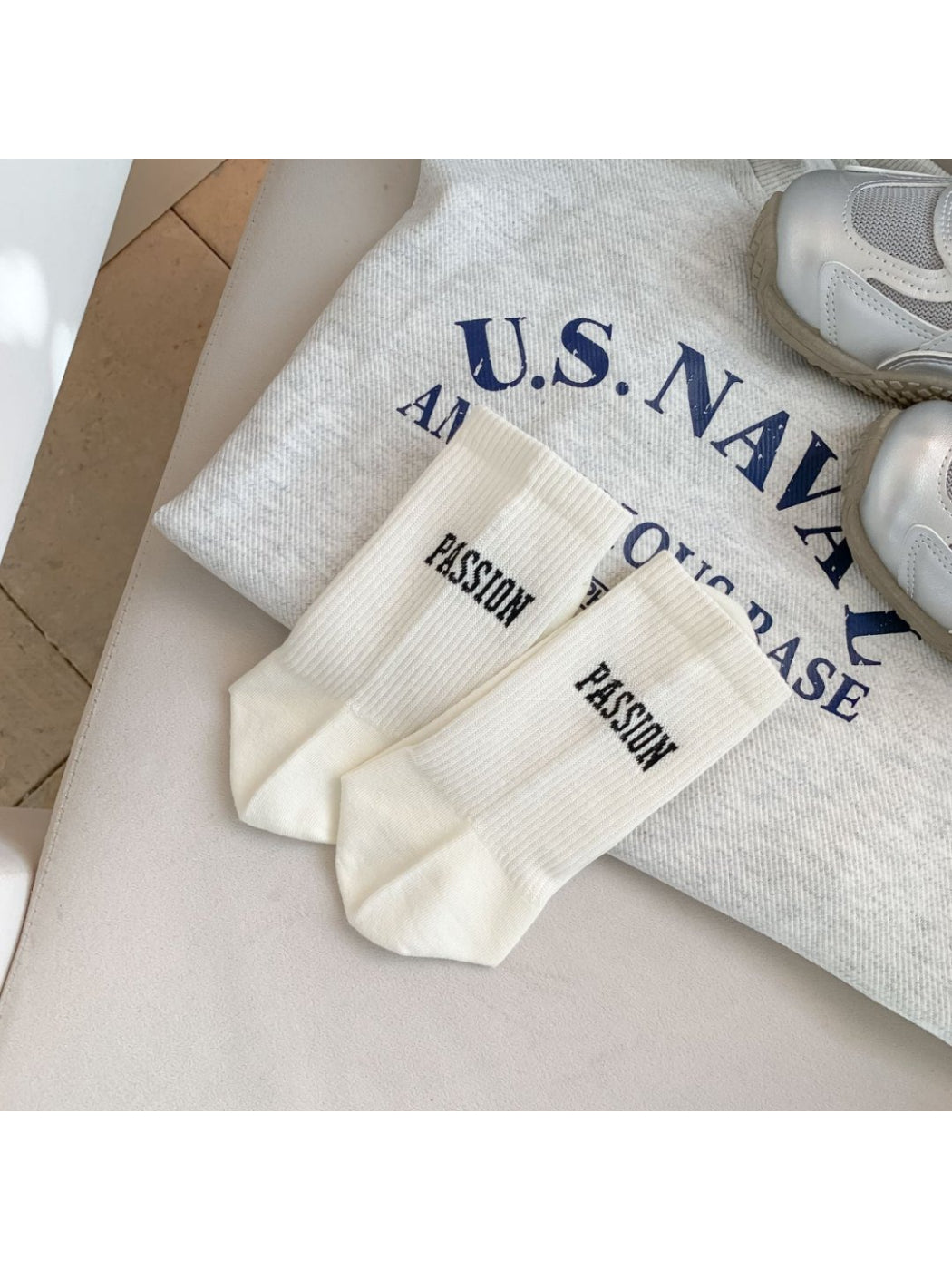 Rufia - PASSION Letter Knit Crew Socks