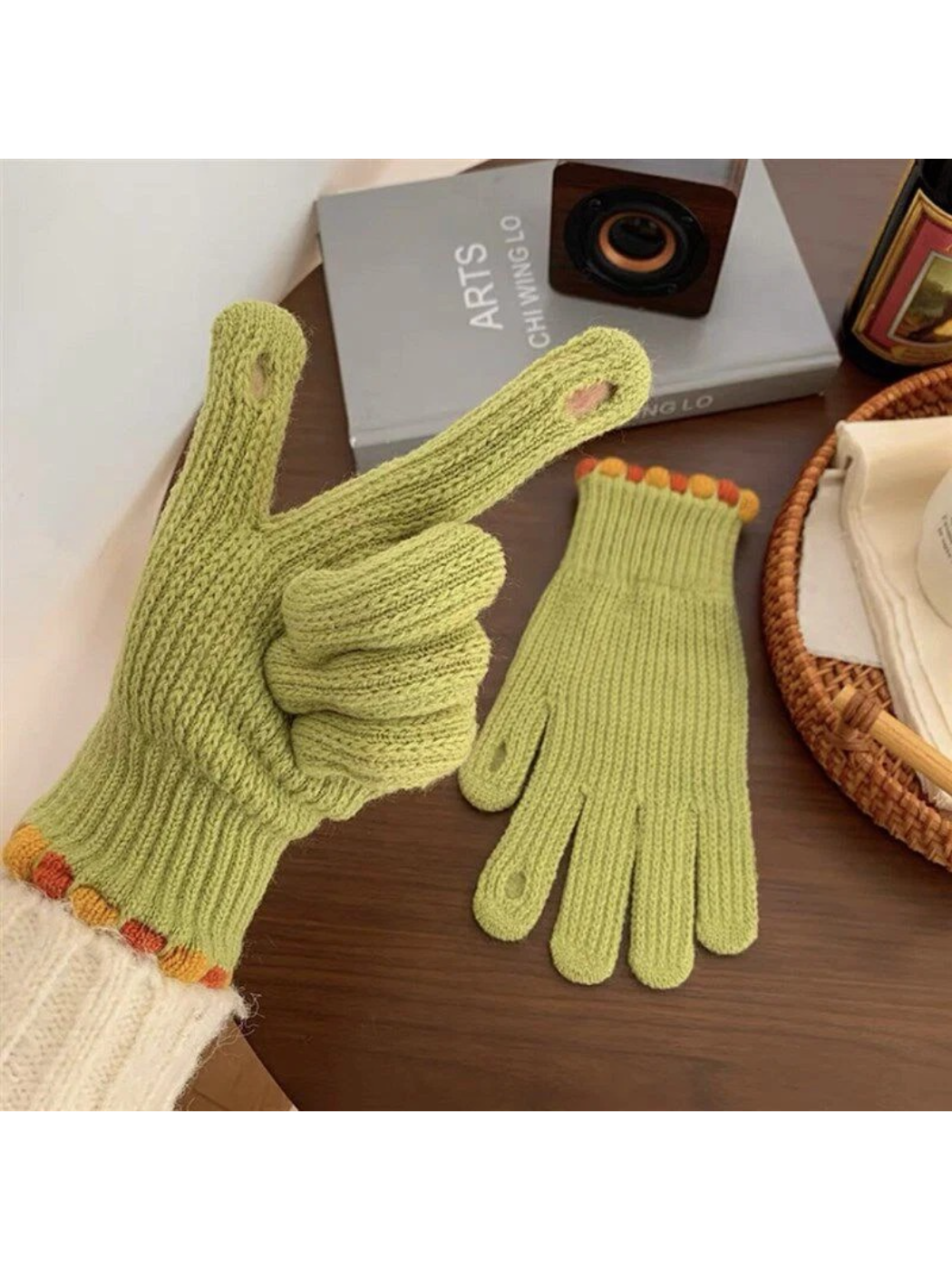 Gloving - Ribbed Knit Touchscreen Gloves