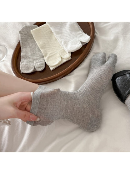 Rufia - Solid Color Split Toe Socks