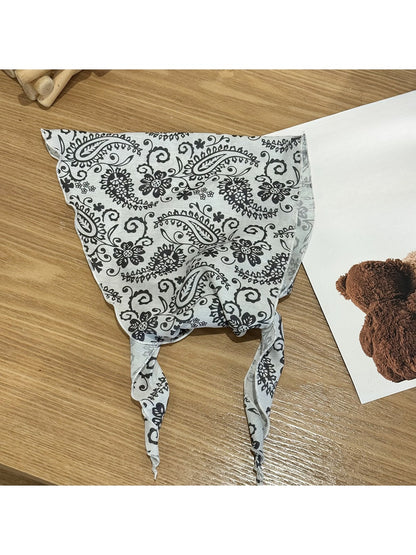 Scarvii - Paisley Floral Print Triangle Bandana